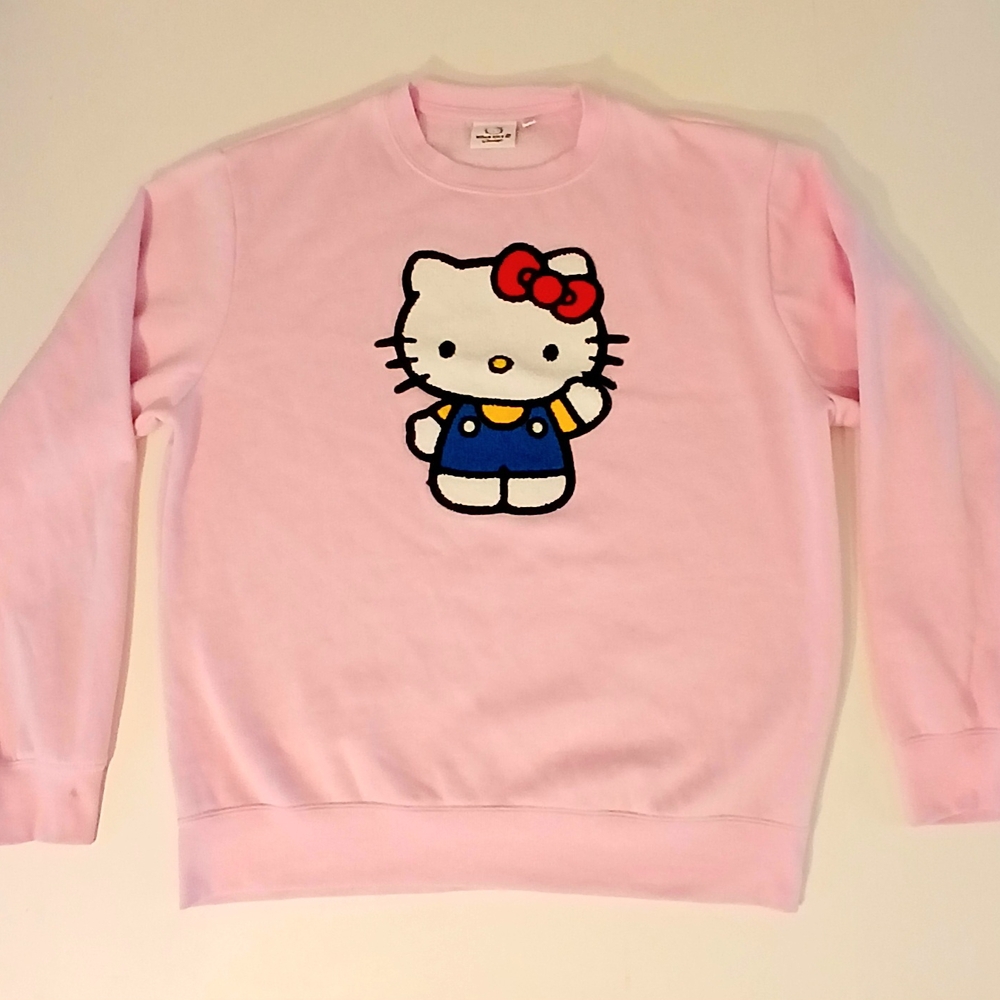 Hello Kitty by Sanrio Pink Sweatshirt Size Medium.